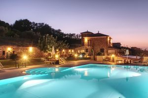 Alquiler Vacacional - Farmhouse with infinity pool. Ideal for groups.