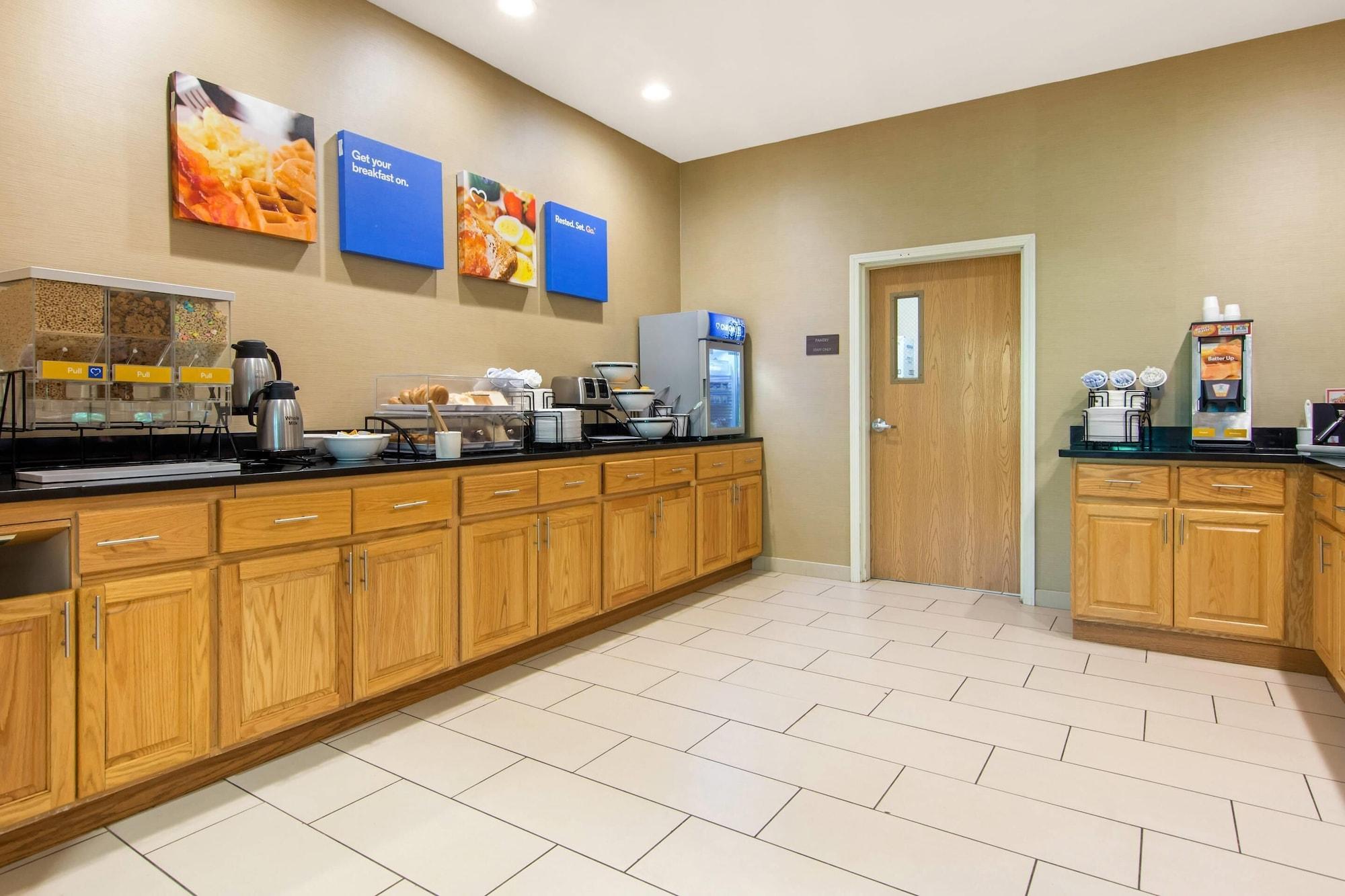 Restaurant Comfort Inn & Suites Milford / Cooperstown