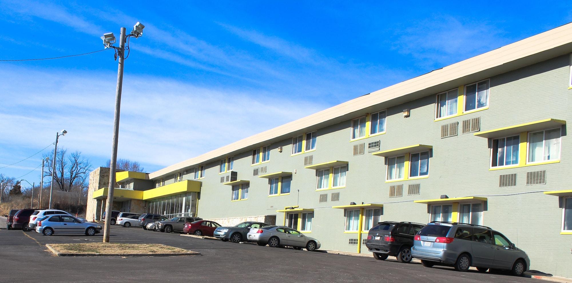 Varios Arrowhead Inn