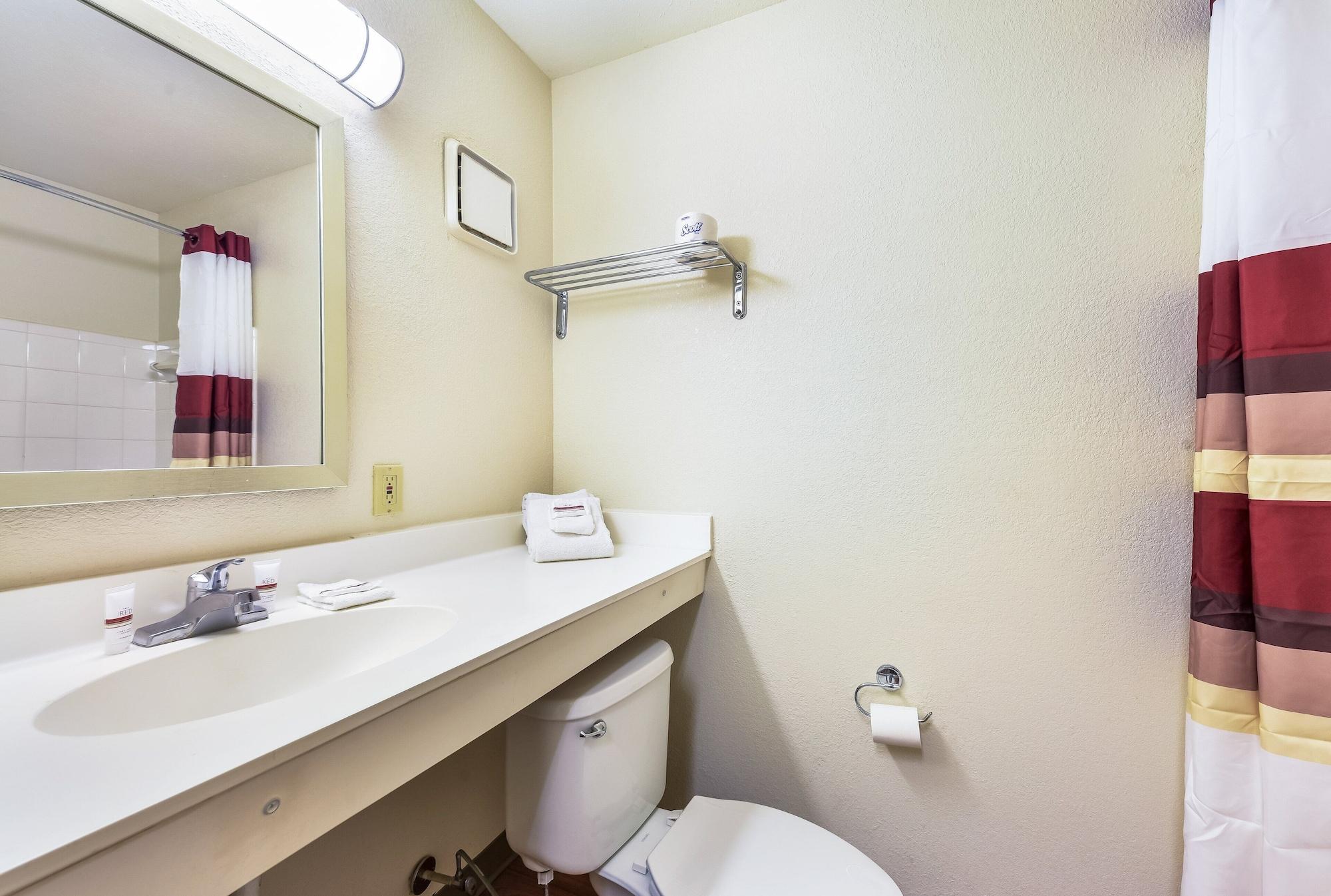 Equipamiento de Habitación HomeTowne Studios By Red Roof Dallas - North Addison/ Tollway