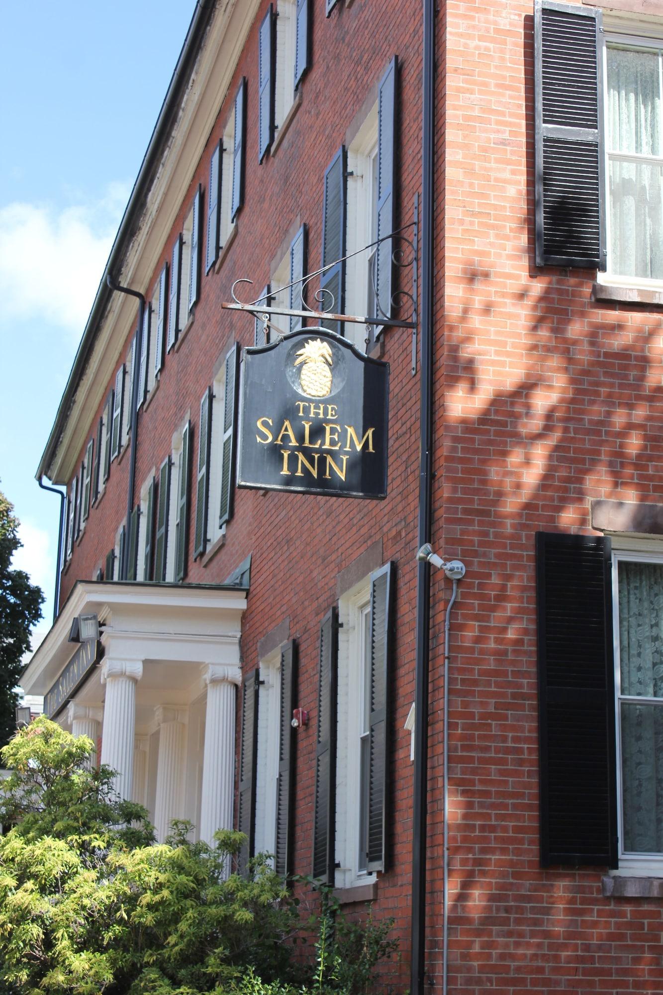 Varios The Salem Inn