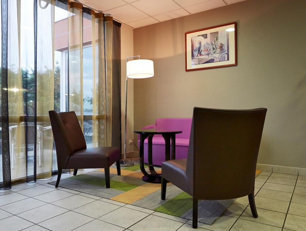 Vista Lobby Kyriad Clermont Ferrand Sud La Pardieu