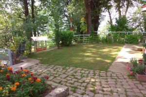 Alojamiento - The Legacy British Era Cottages