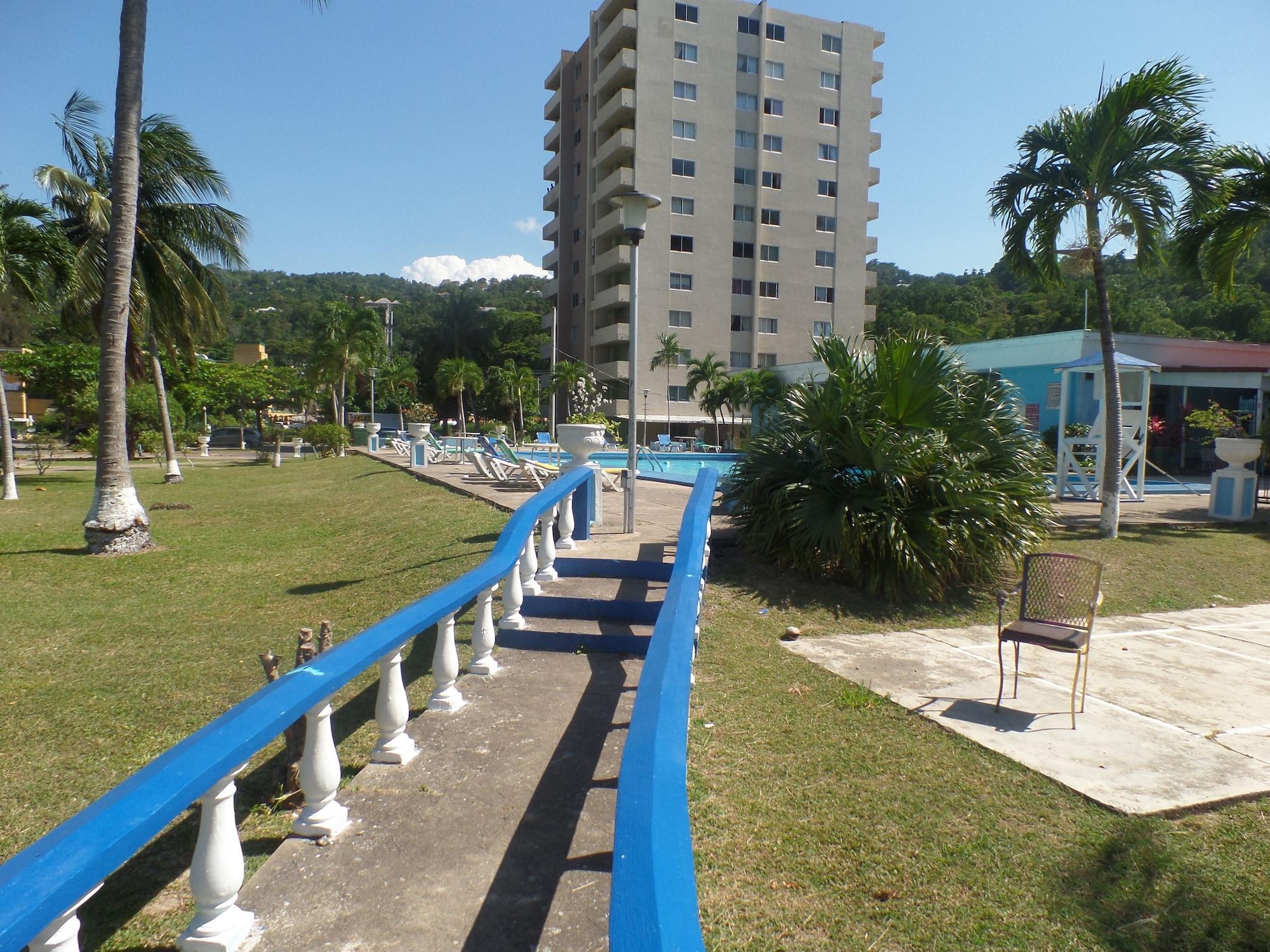 Instalaciones Recreativas Turtle Towers Apartments