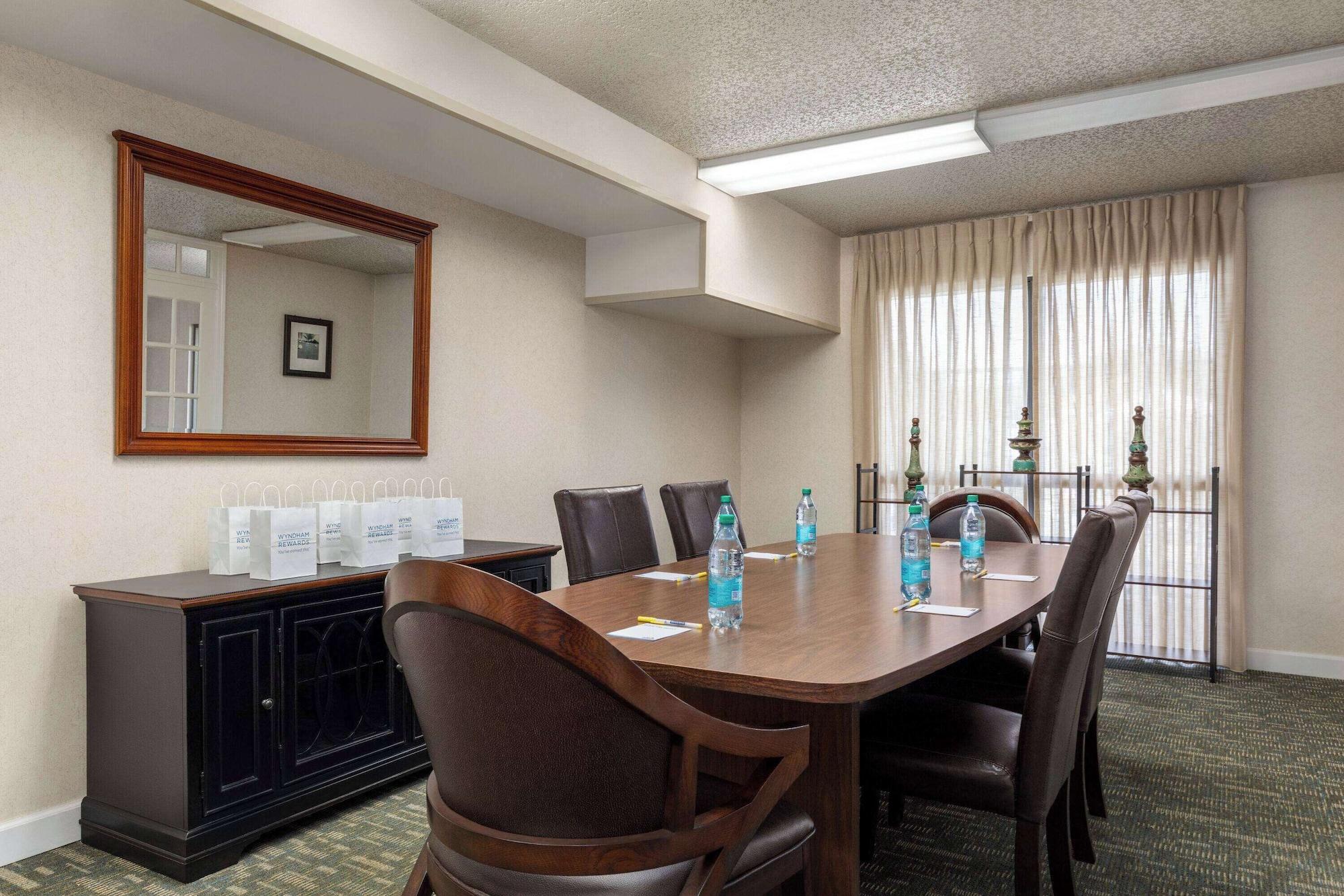 Sala de Reuniones Days Inn by Wyndham Kuttawa/Eddyville