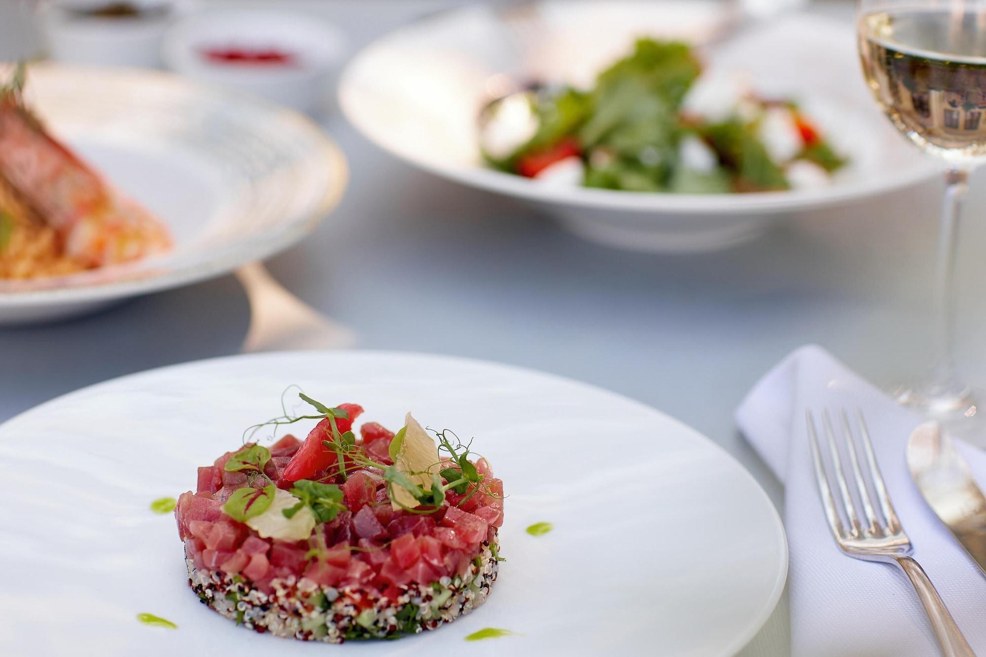 Restaurant Sani Club