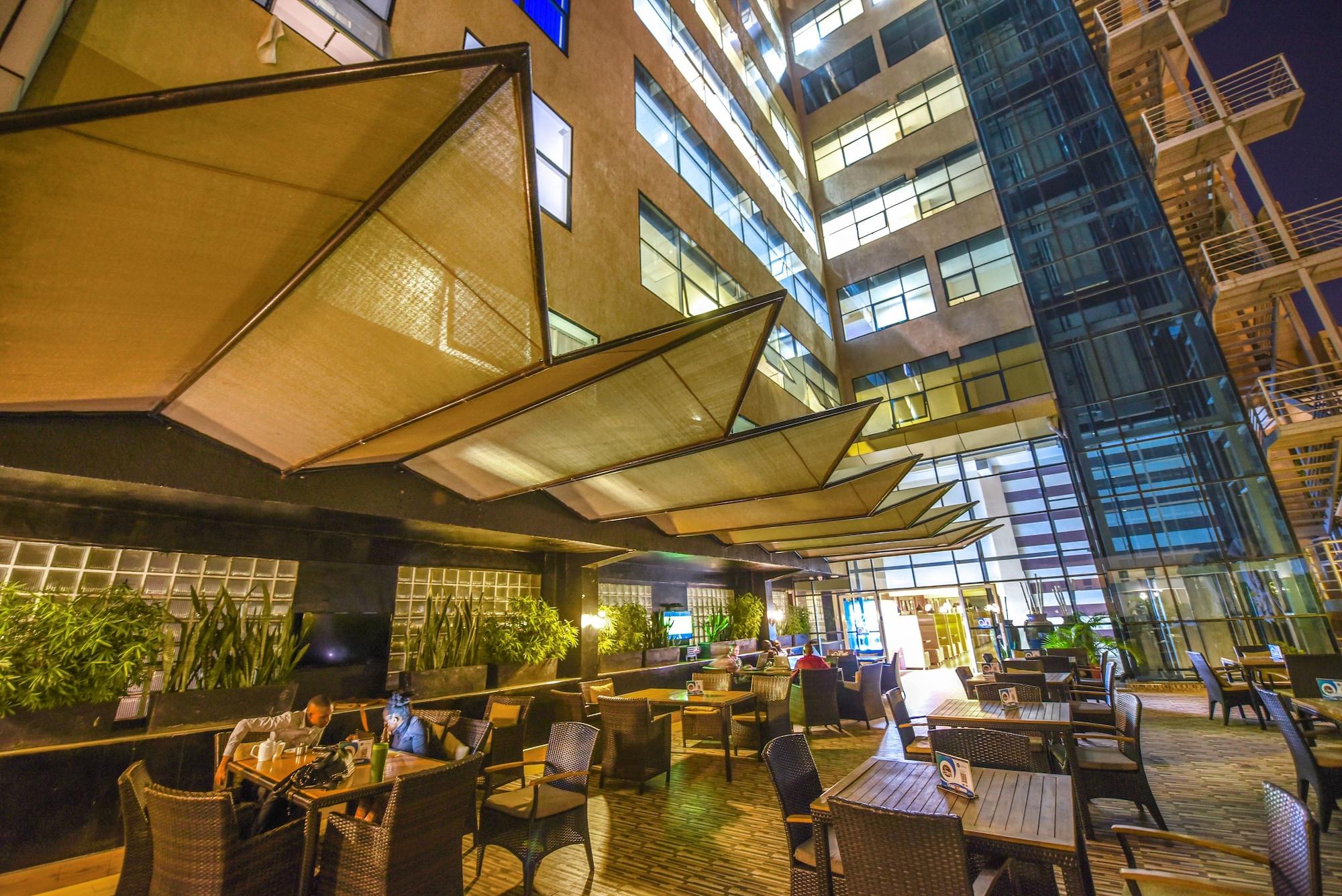 Restaurant BMK House Apartments