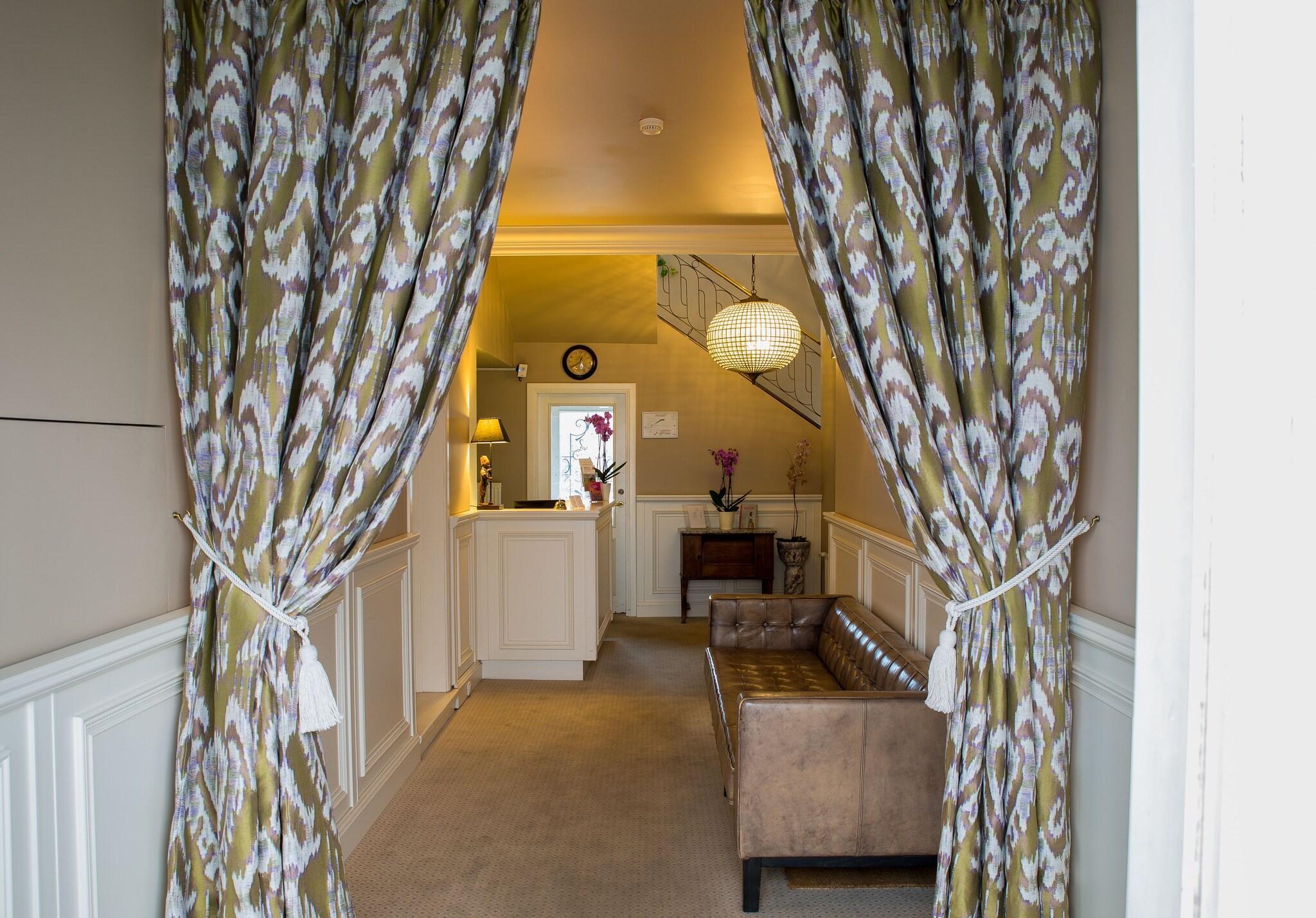 Vista Lobby Apia Hotel