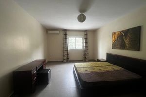 Alquiler Vacacional - Villa de 4 Chambres à Louer au Point E, Dakar