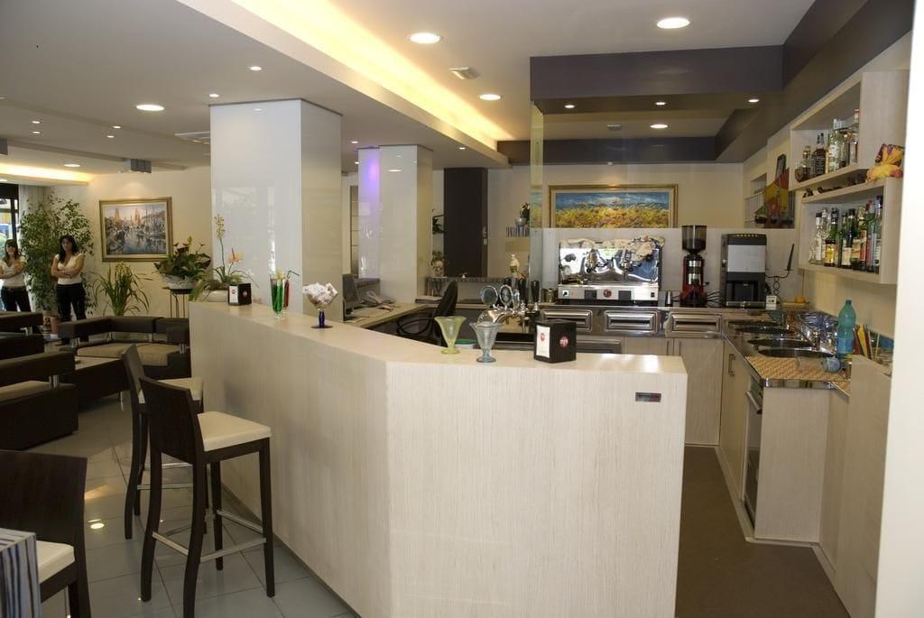 Bar/Salón Hotel Ambra