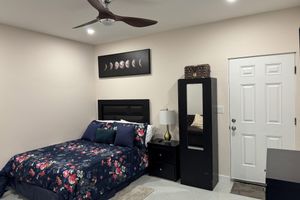 Alquiler Vacacional - NEW -House Moon Sleep 8-10, Pool, game room, beach, shopping, gravity park, food