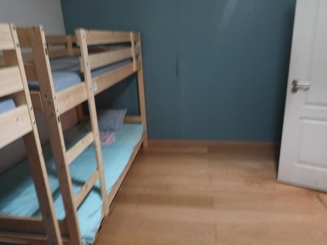 Varios Room in Apartment - Bed 18 in a 6-bed Mixed Dormitory Room