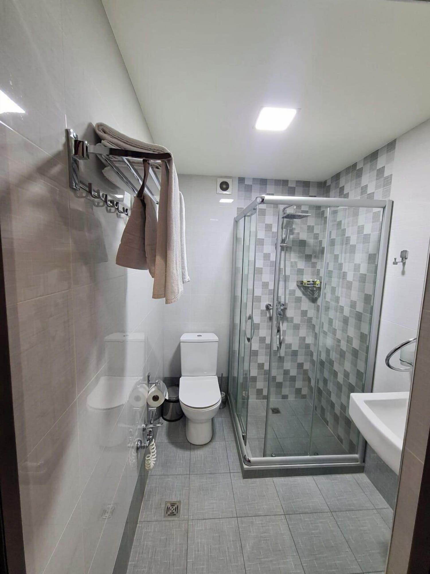 Equipamiento de Habitación Sato Tashkent