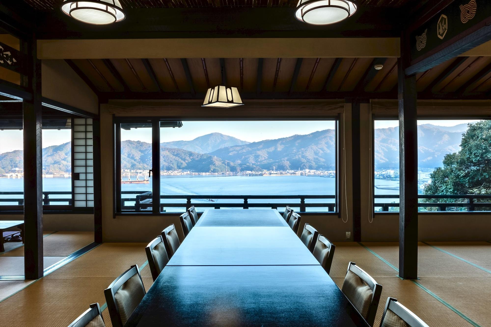 Salón de Baile Genmyoan