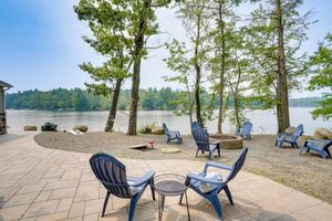 Alquiler Vacacional - Ski, Skate & Sit Fireside: Crooked Lake Getaway