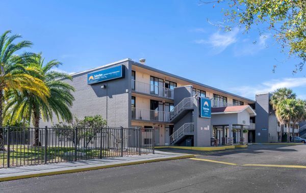 Suburban Studios International Drive - Hoteles en Orlando, Florida