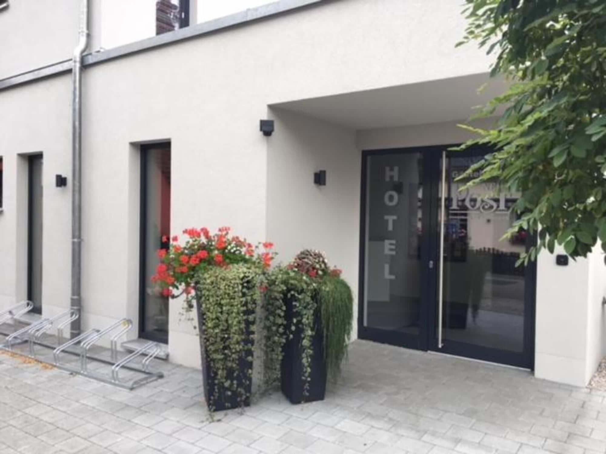 Vista Exterior Hotel-Gasthof Neue Post