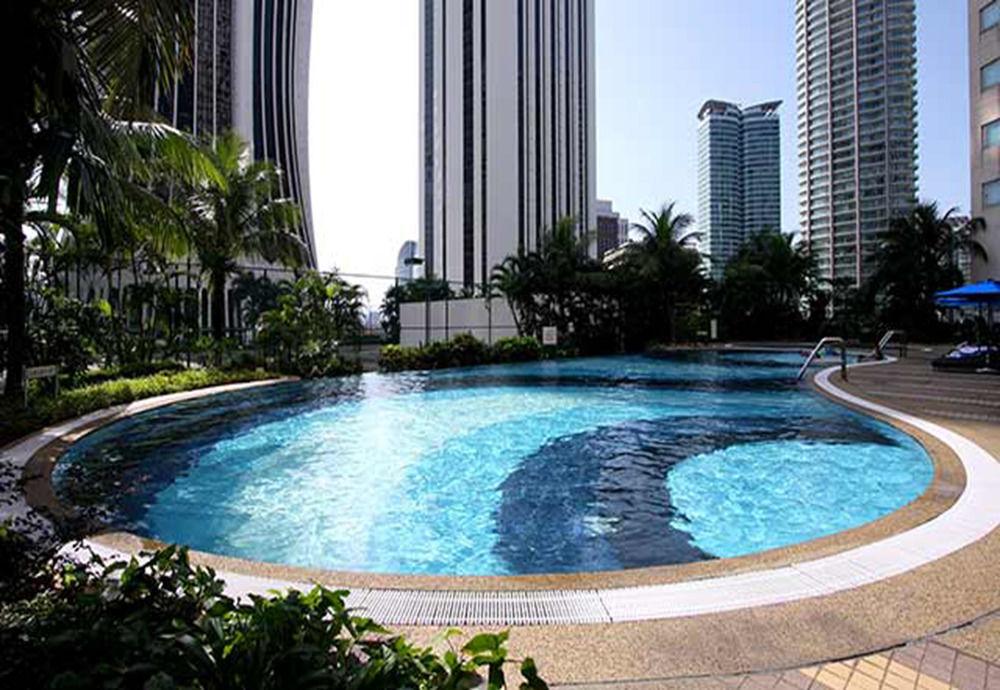 Vista Piscina PNB Perdana Hotel & Suites On The Park