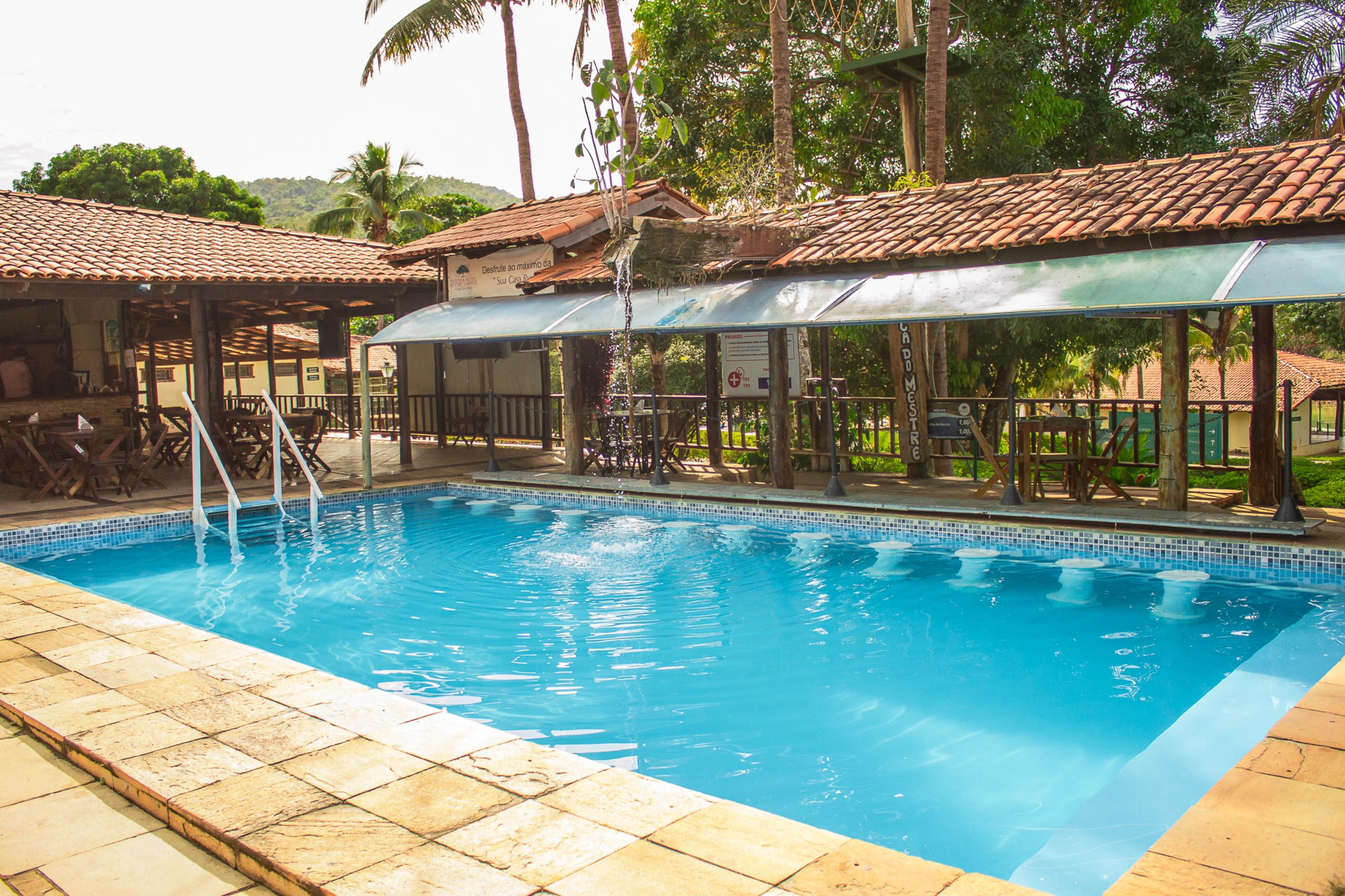 Vista Piscina VOA Fazenda Hotel Mestre D'armas