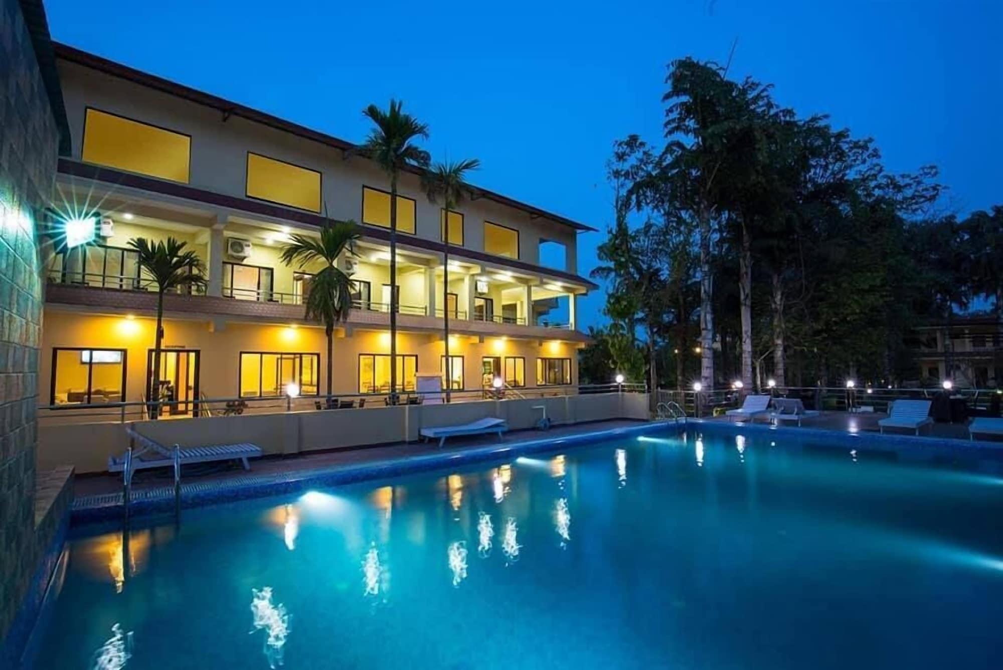 Varios Hotel Rainforest