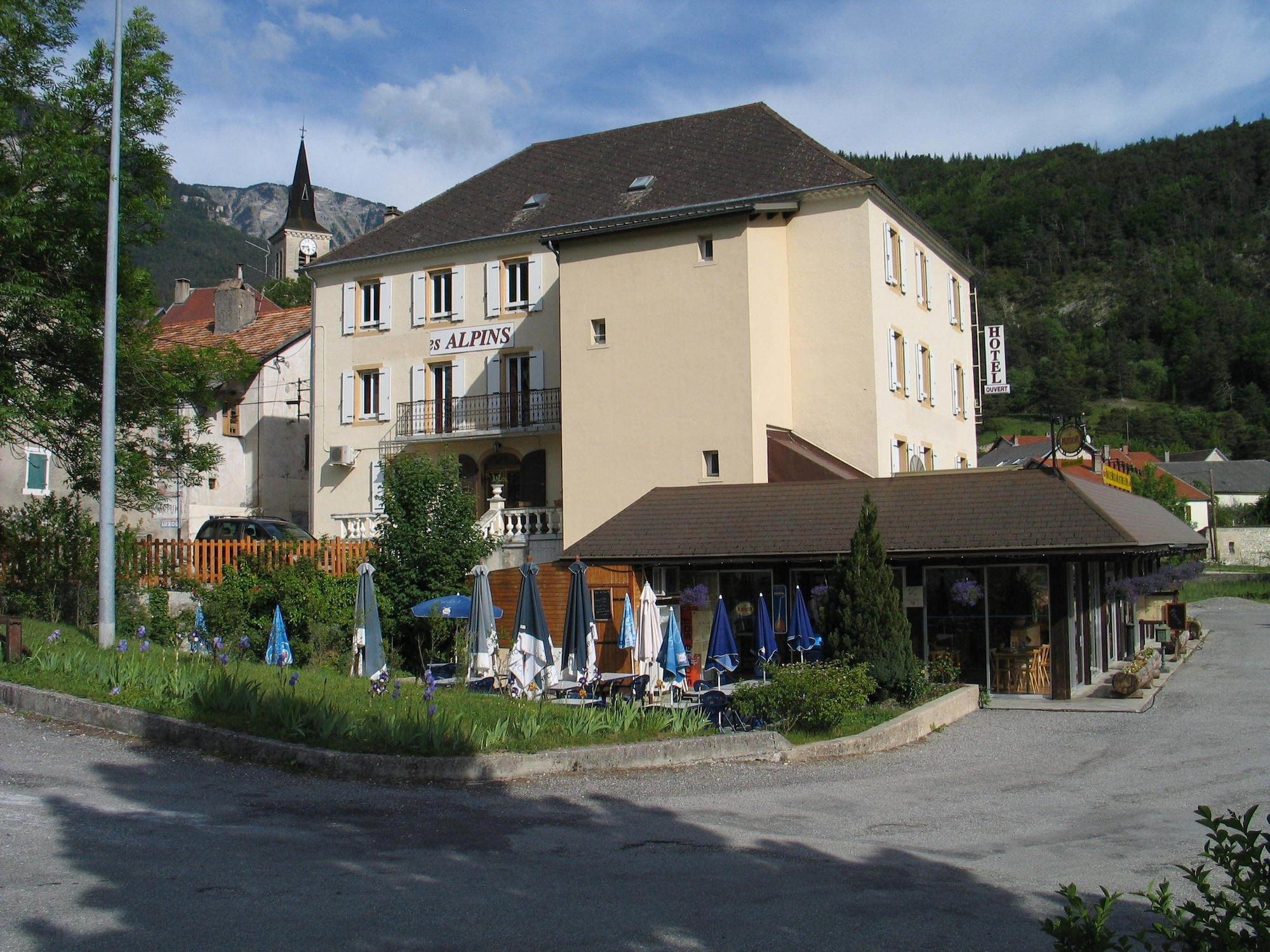 Vista Exterior Hotel Les Alpins