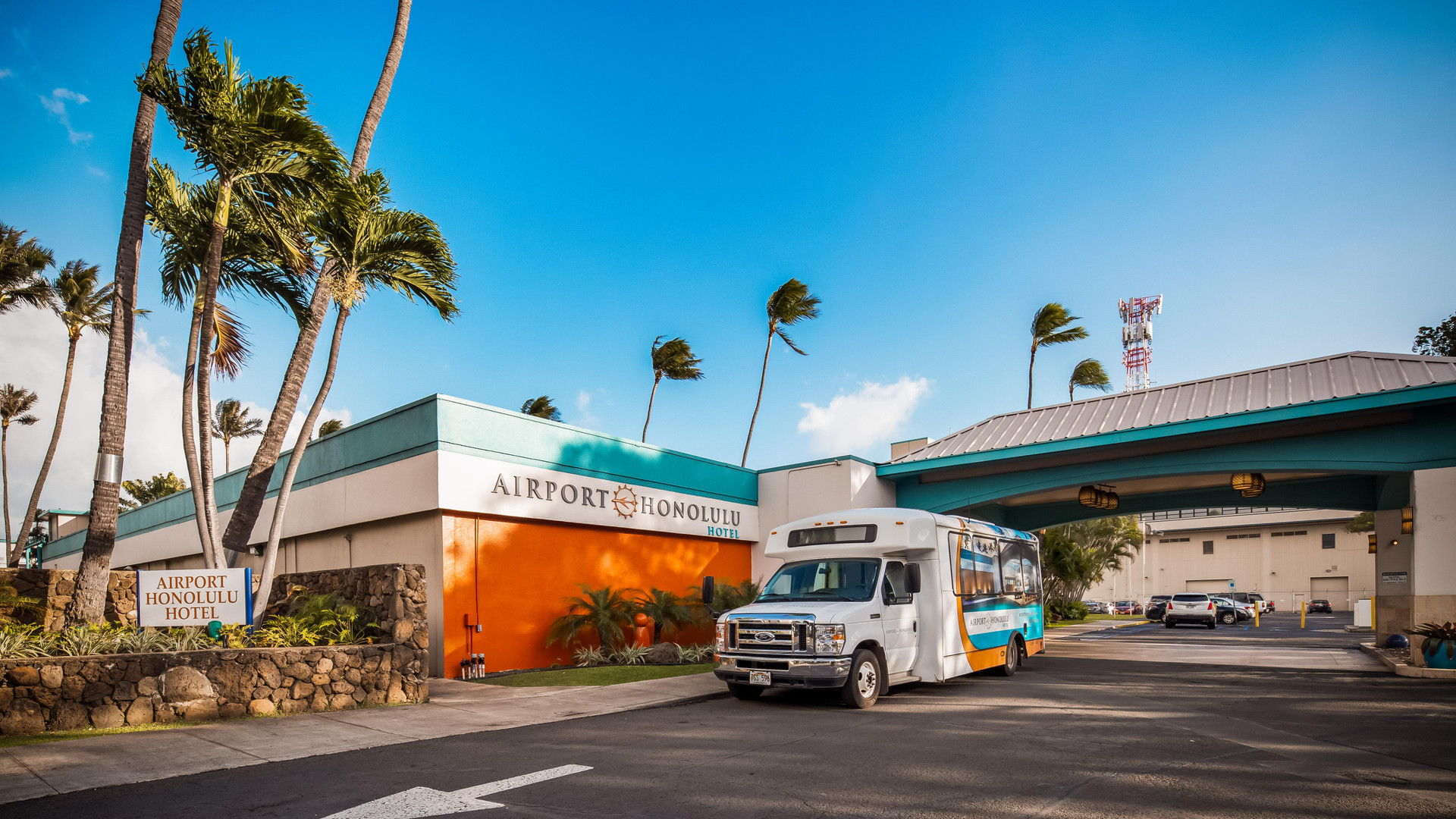 Vista Exterior Airport Honolulu Hotel, Trademark Collection by Wyndham