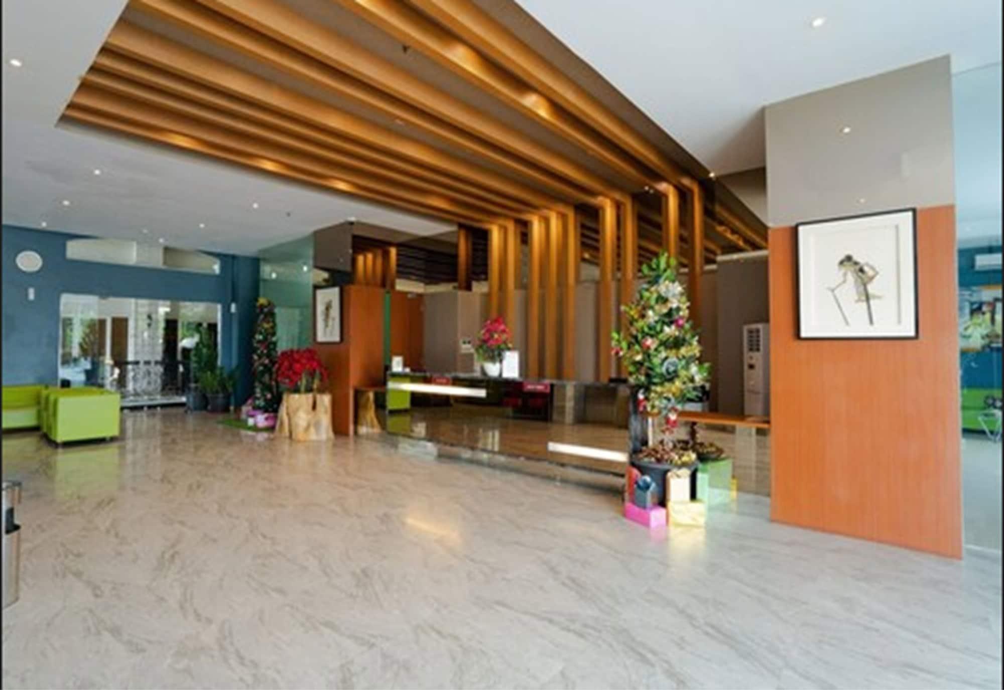 Vista Lobby The Crew Hotel Kualanamu International Airport