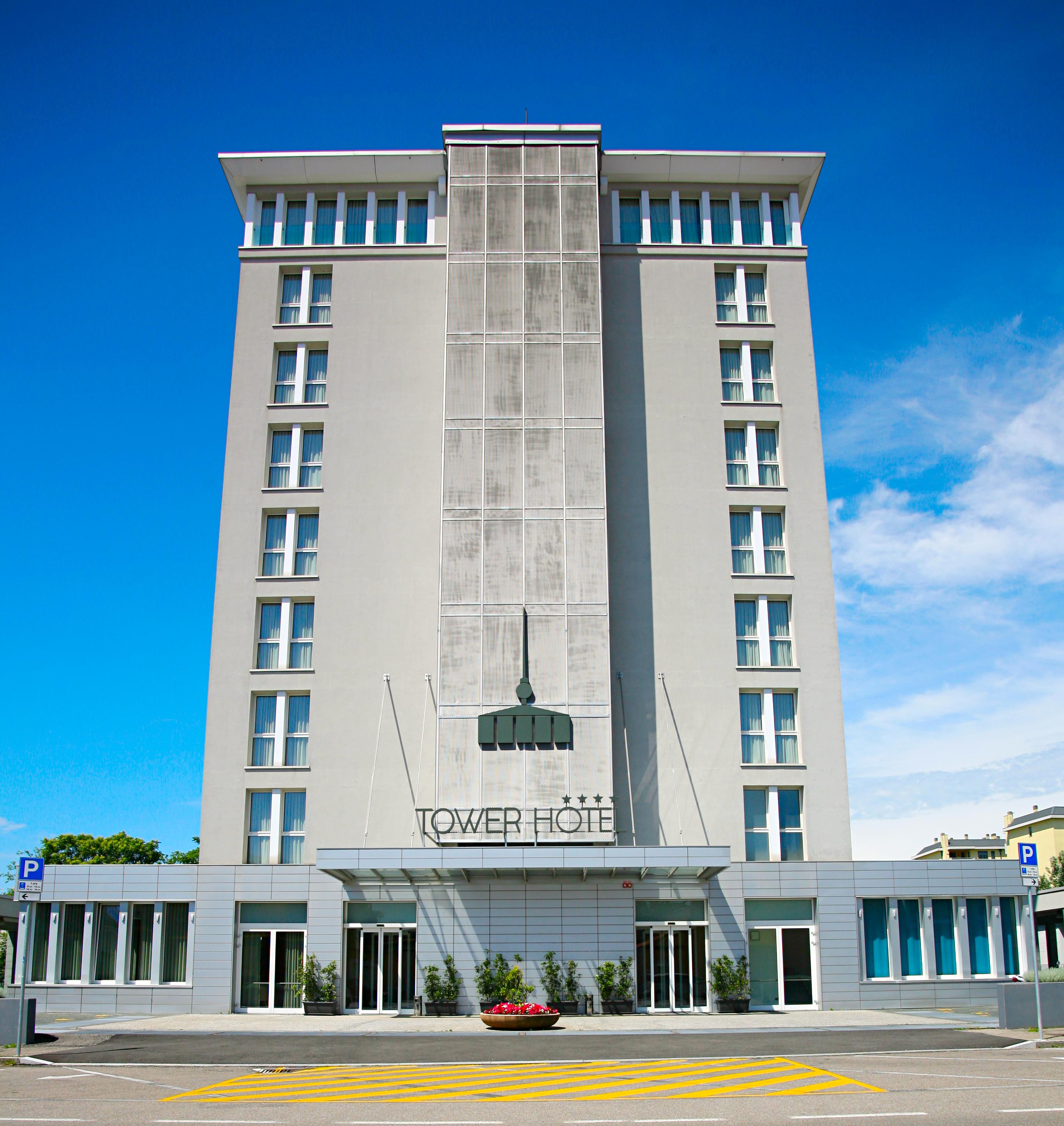 Vista Exterior Tower Hotel Malpensa