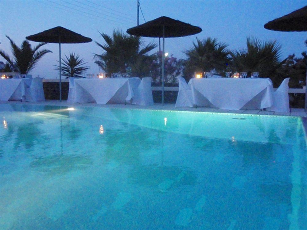 Vista da piscina Castro Hotel