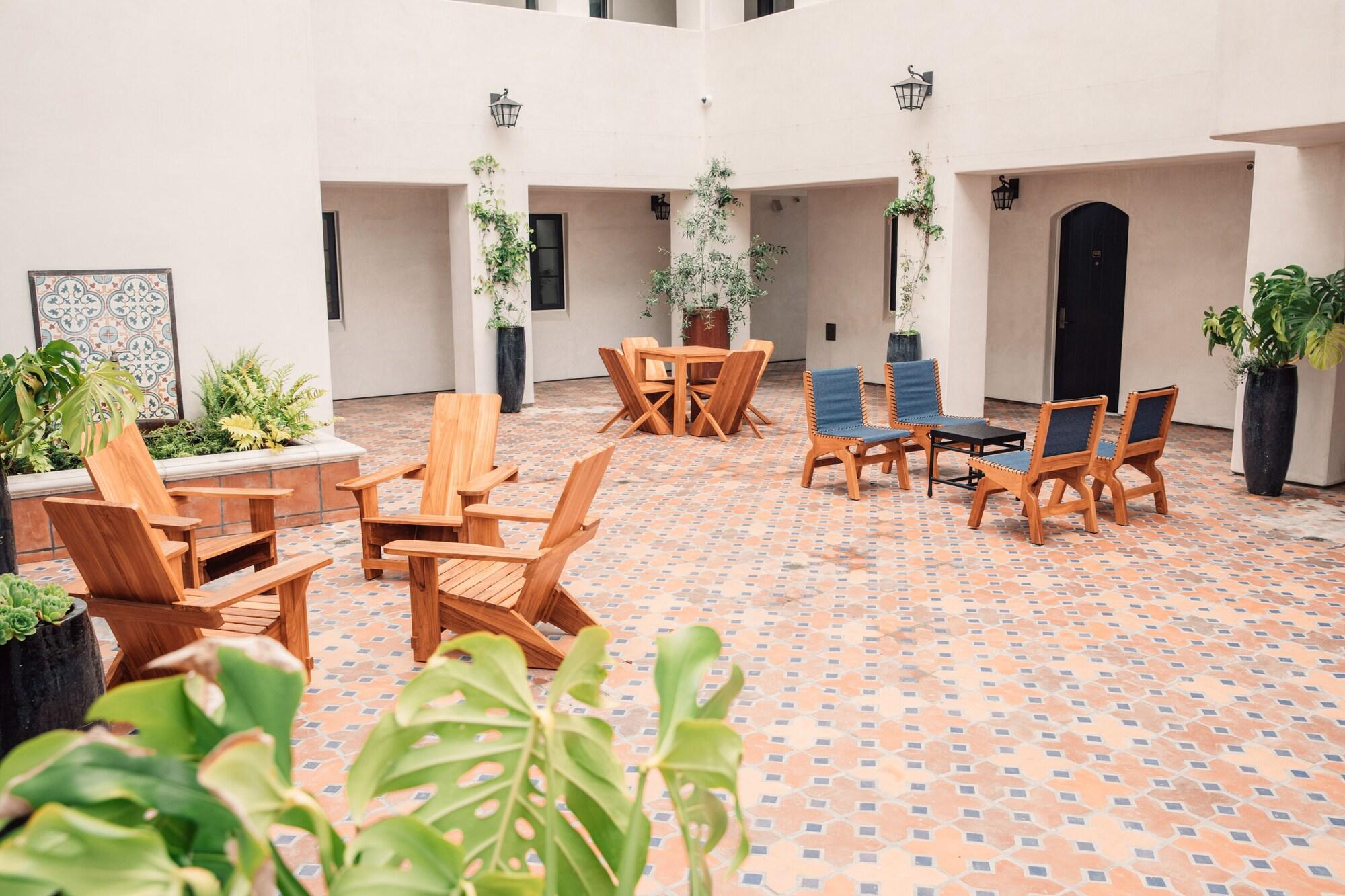 Vista Exterior Hotel San Buena