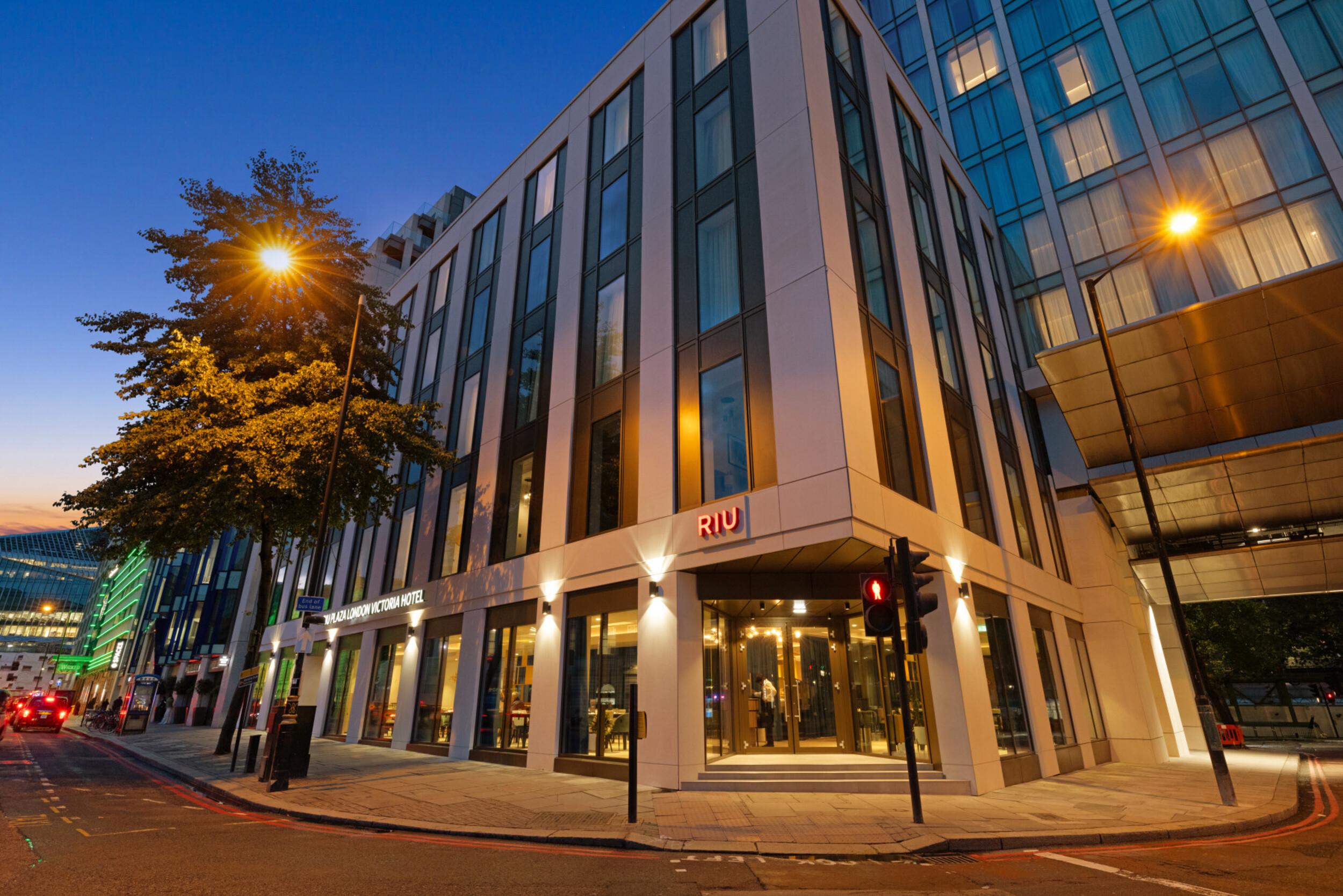Vista Exterior Hotel Riu Plaza London Victoria