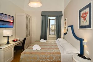 Alojamiento - Hotel La Pace