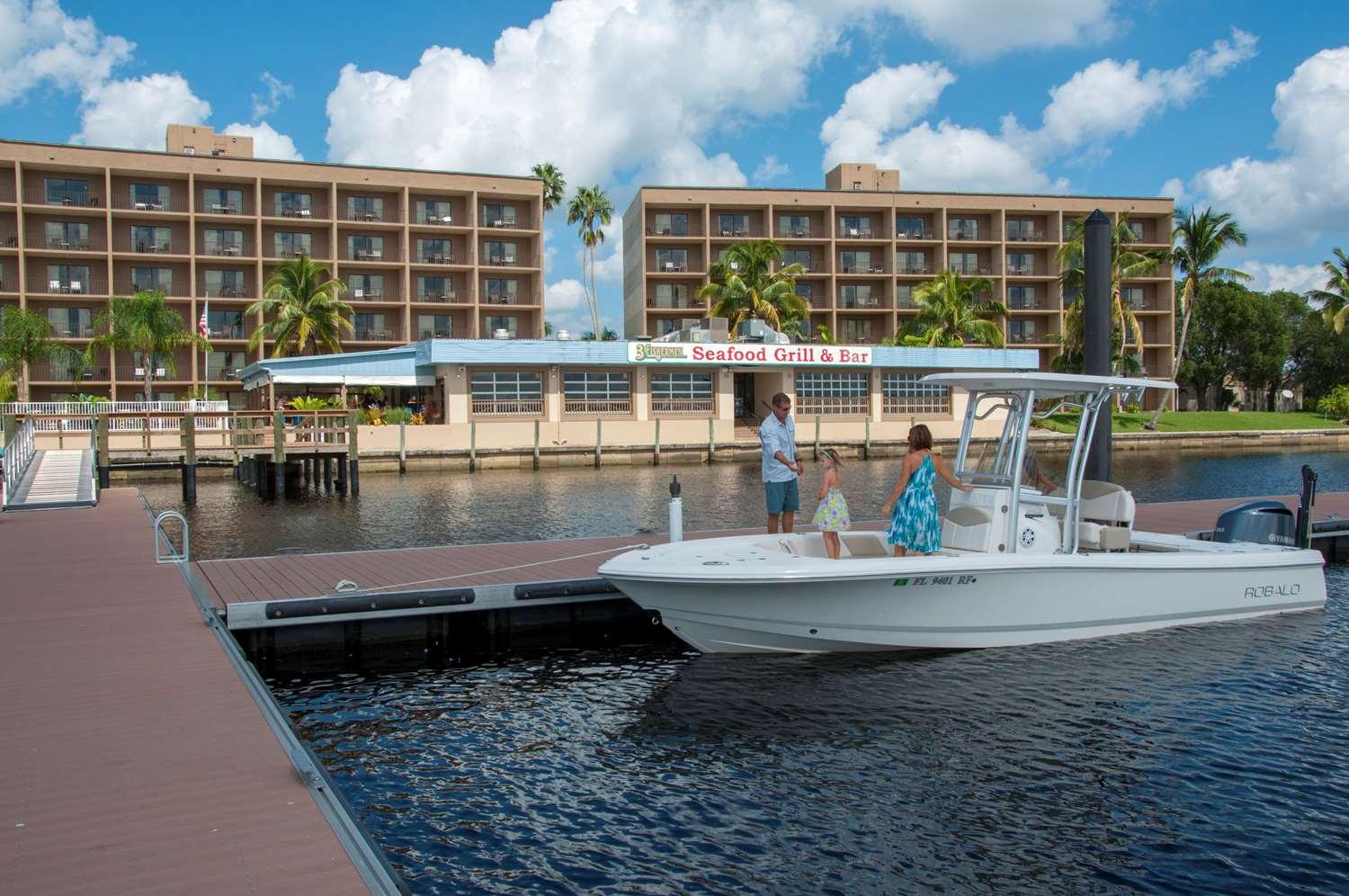 Vista Exterior Best Western Fort Myers Waterfront