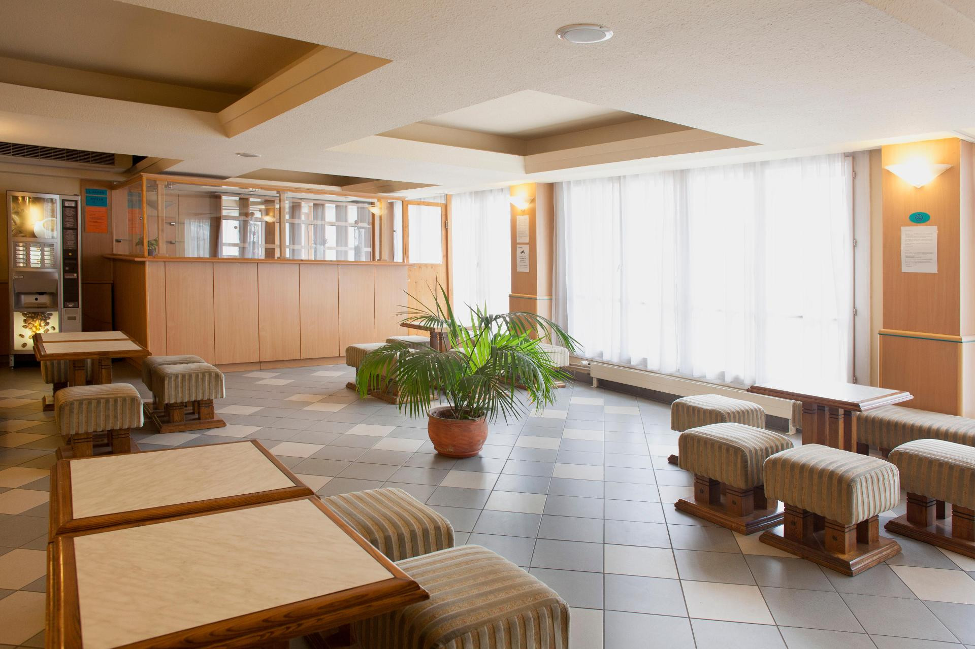 Vista Lobby City Hotel Matyas