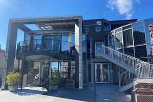 Alojamiento - Tahuna Pod Hostel