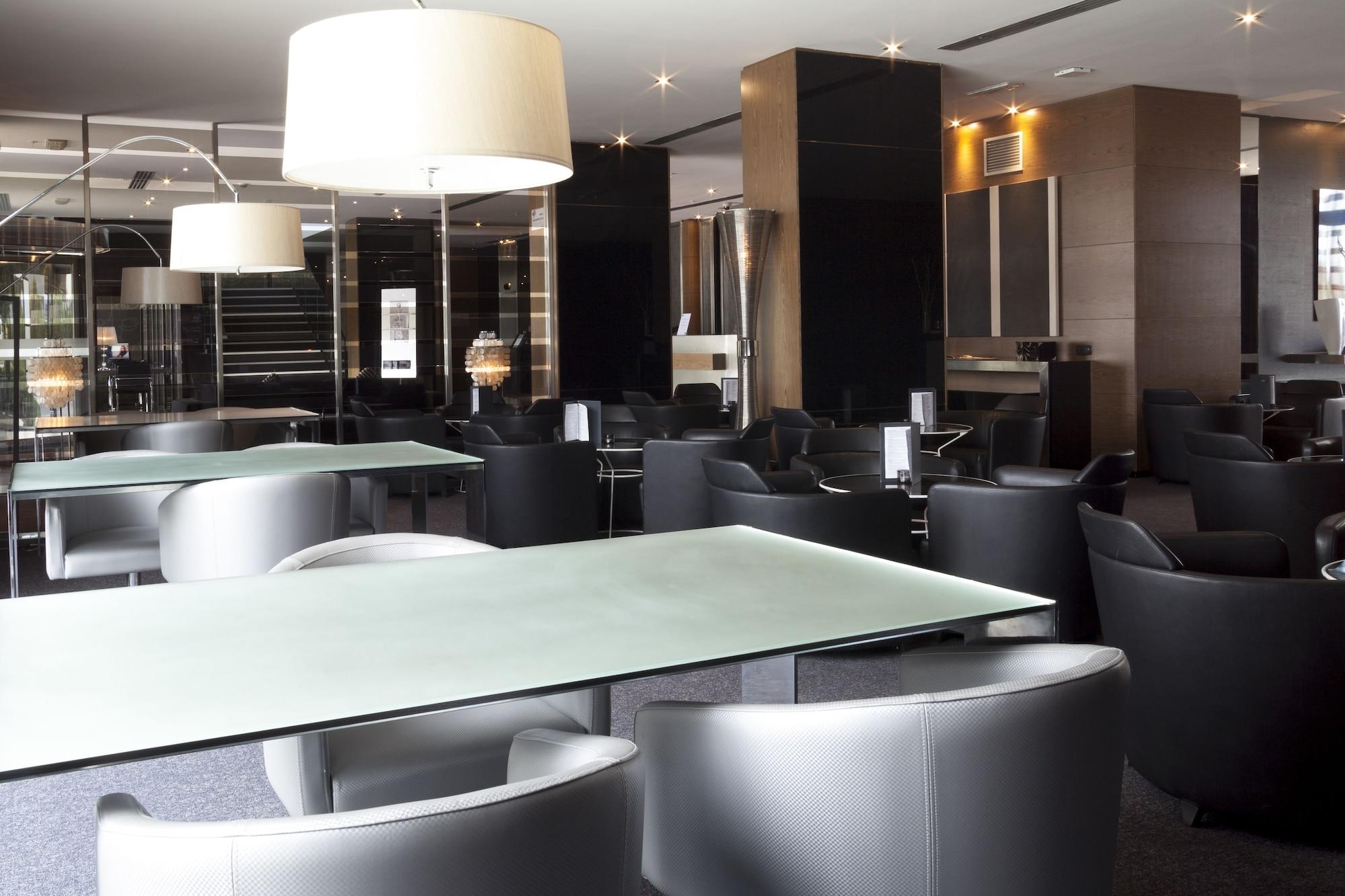 Vista Lobby AC Hotel Brescia by Marriott
