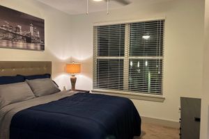 Alquiler Vacacional - Stunning LuxRetreat w Pool View StJohnsTownCenter closed 2Fine Dining&Shopping