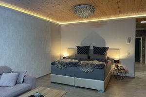 Alquiler Vacacional - Garden/whirlpool/combination sauna large kitchen, rain shower. Very modern