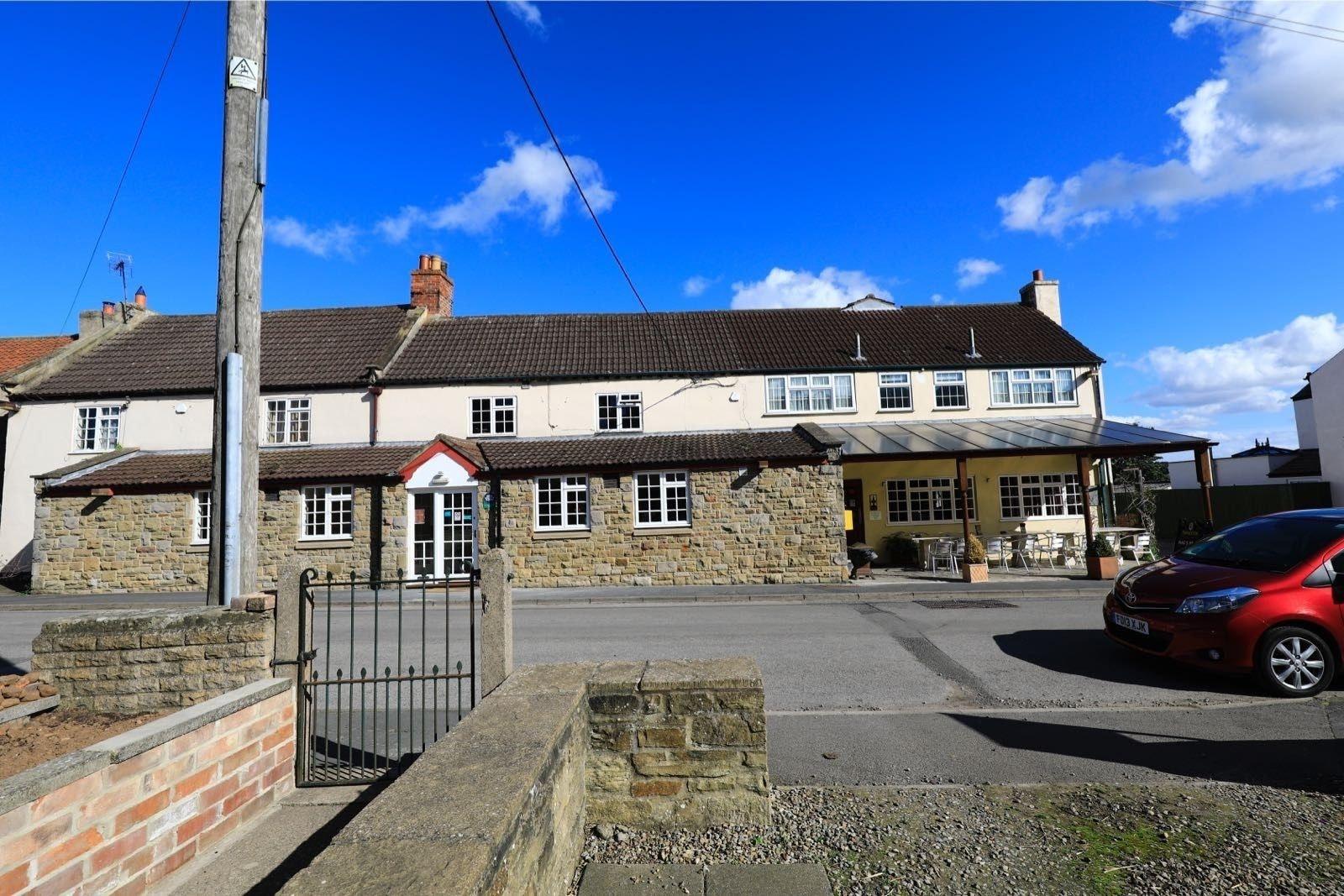 Vista Exterior The Nags Head