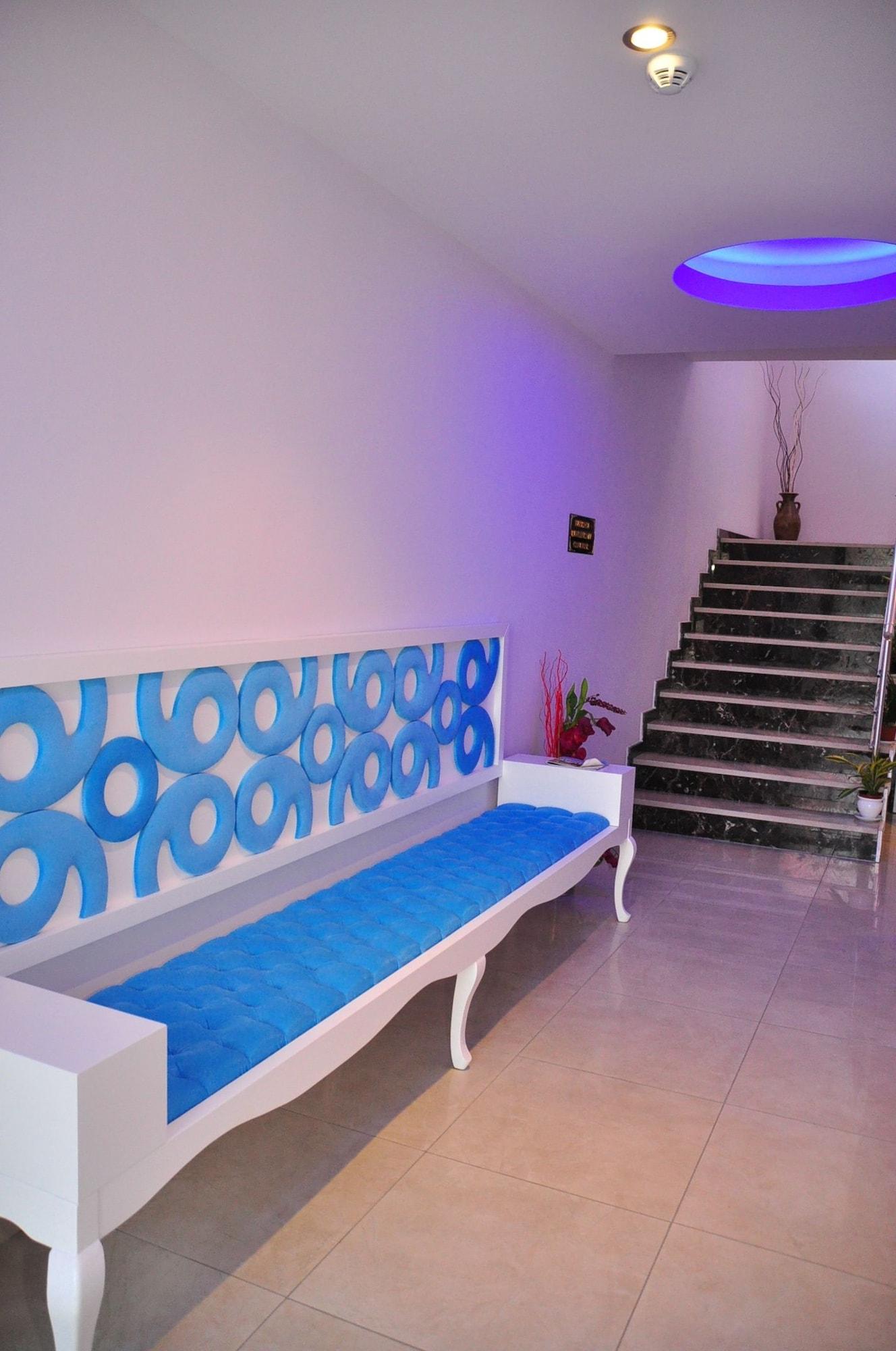 Vista Lobby Aura Boutique Hotel