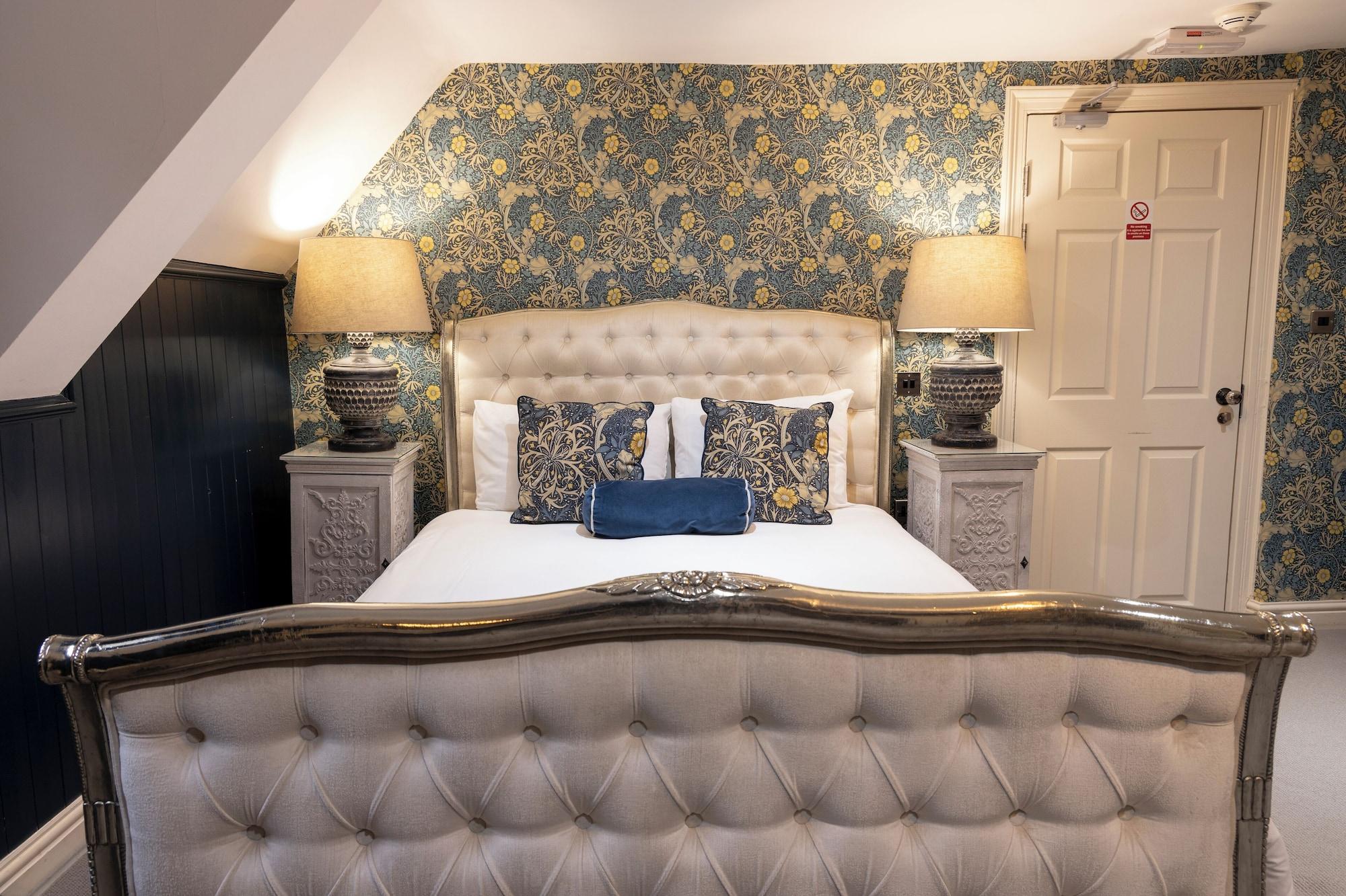 Varios Dirty Bottles