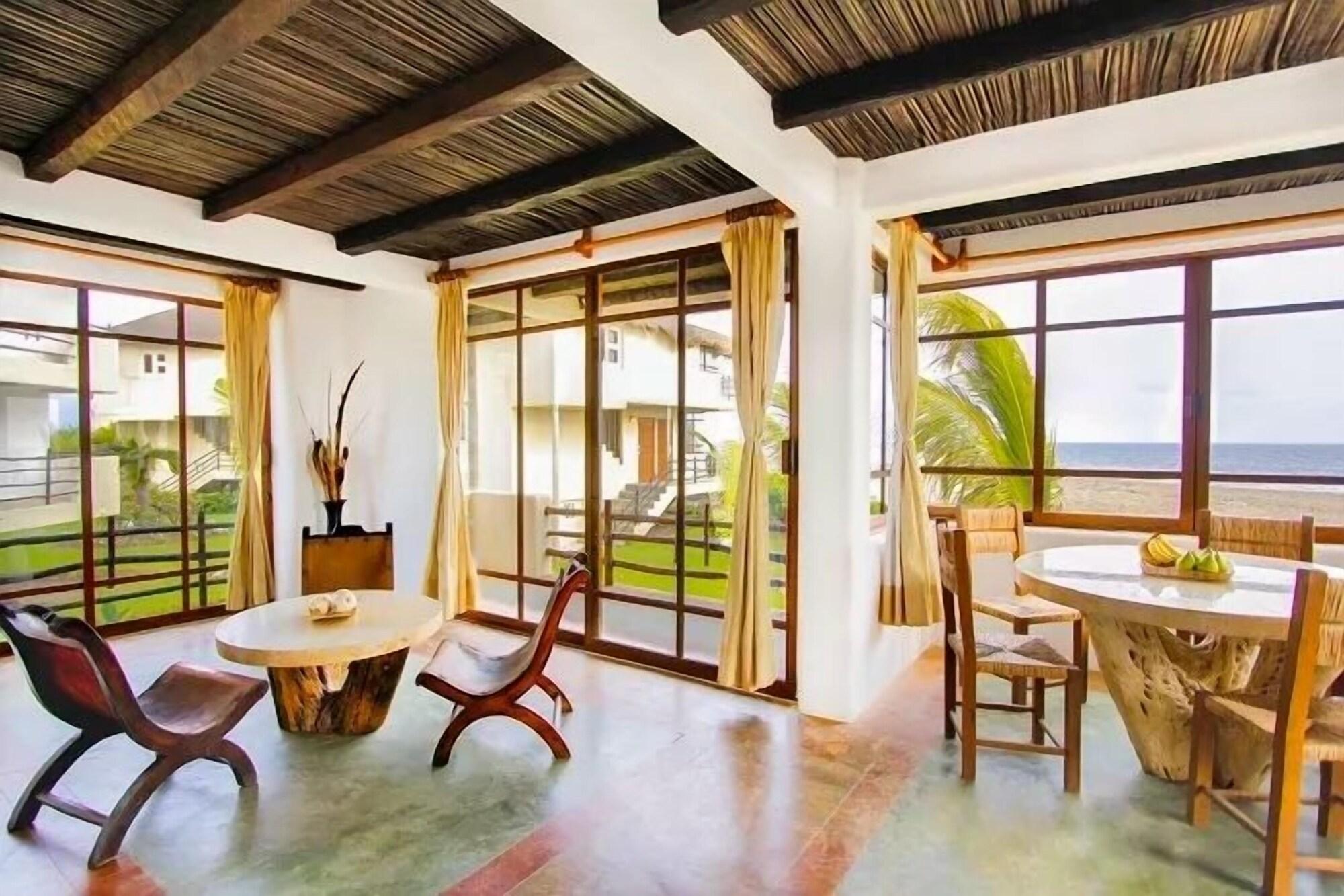 Restaurant villas playa azul