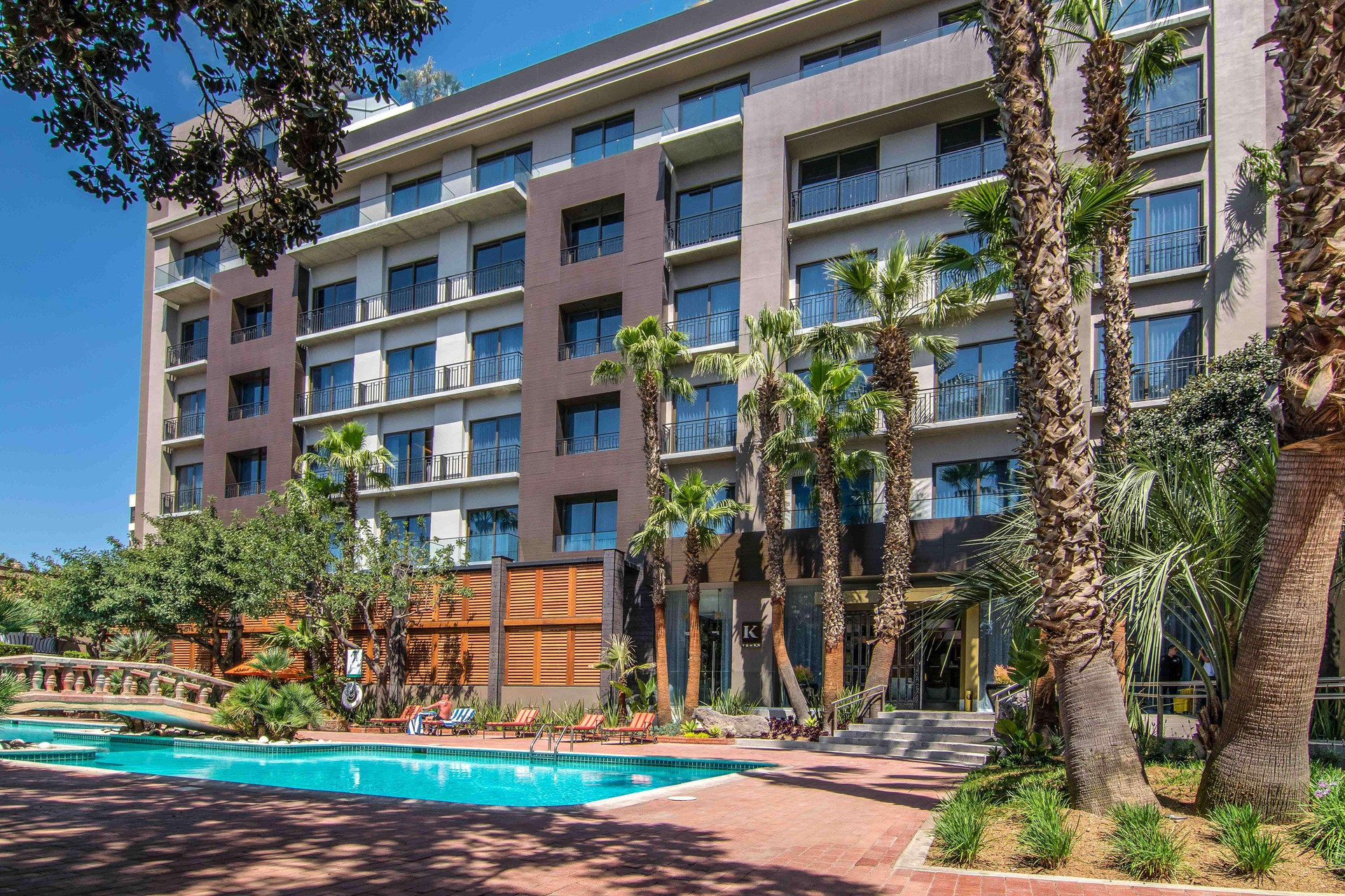 Vista Exterior K Tower Boutique Hotel By Lucerna