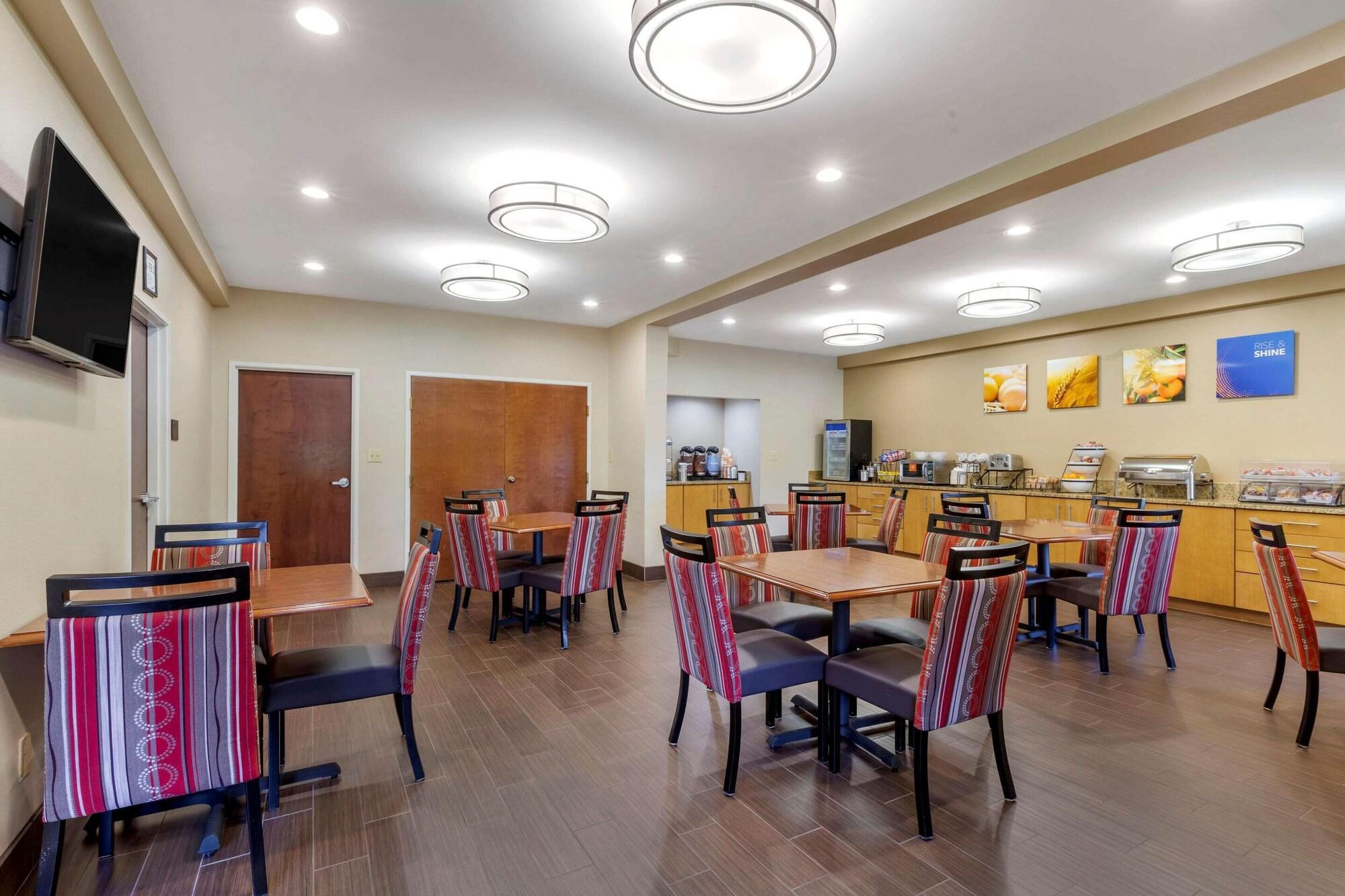 Restaurant Comfort Inn & Suites Lenoir Hwy 321 Northern Foothills