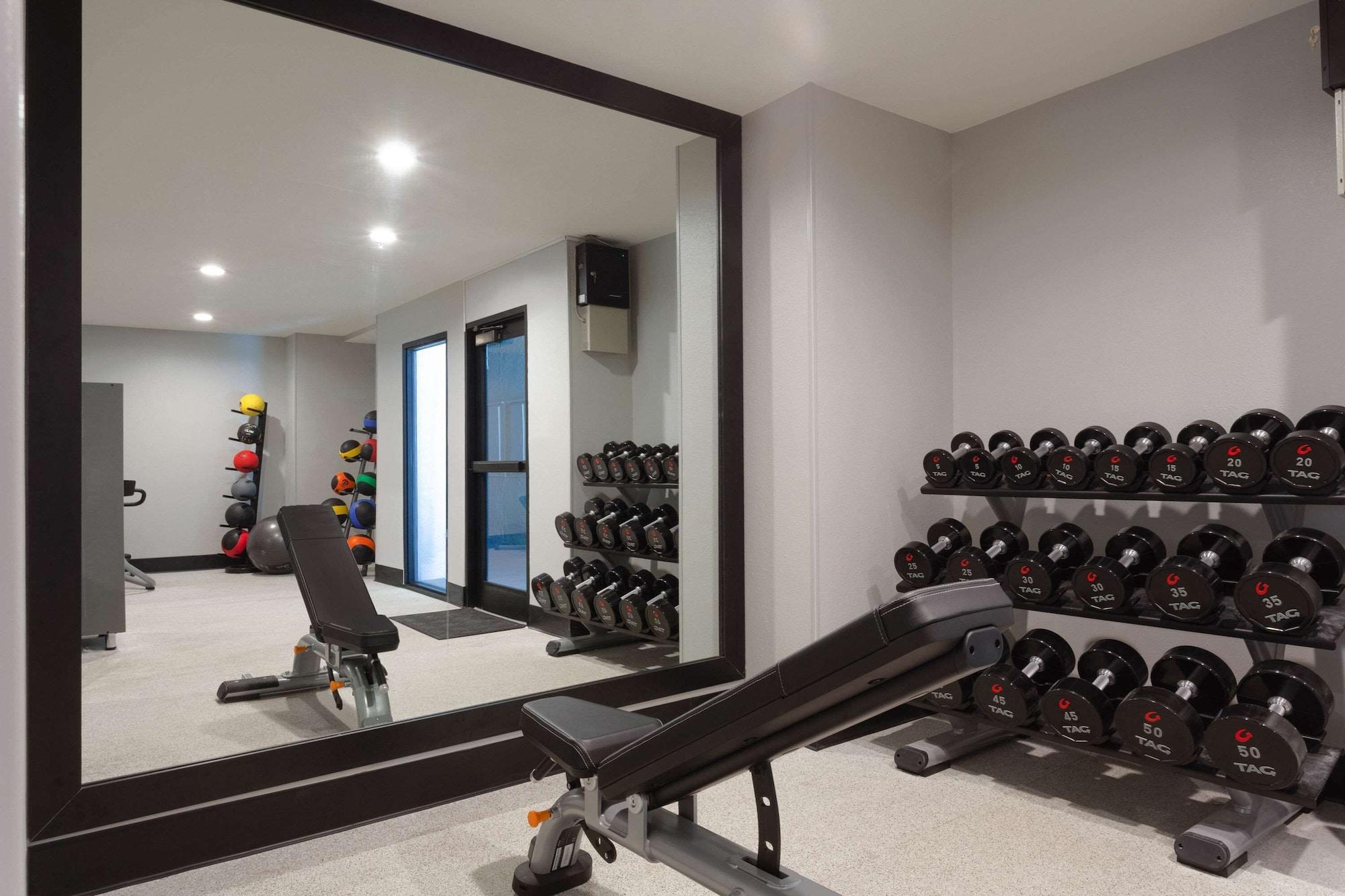 Gimnasio La Quinta Inn & Suites by Wyndham Ft. Myers-Sanibel Gateway