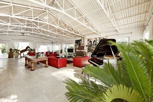 Alquiler Vacacional - Wonderful villa with pool, a courtyard and wide spaces.Ideal place for groups.