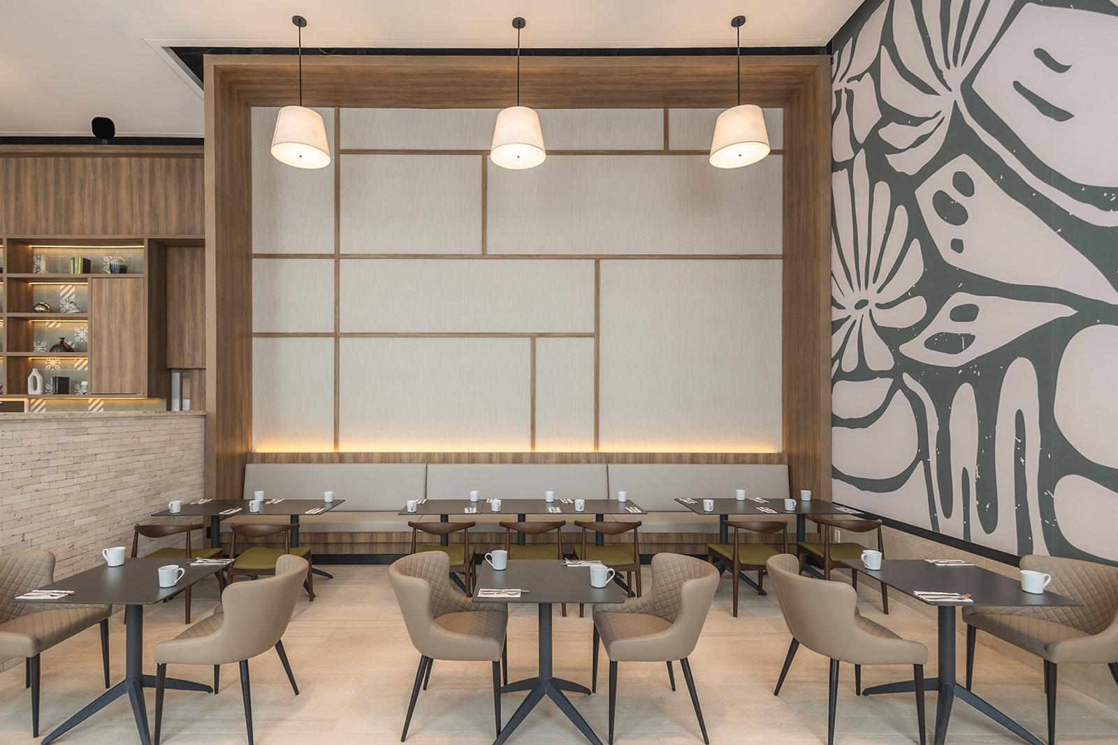 Restaurant Hyatt Place Cancun Airport