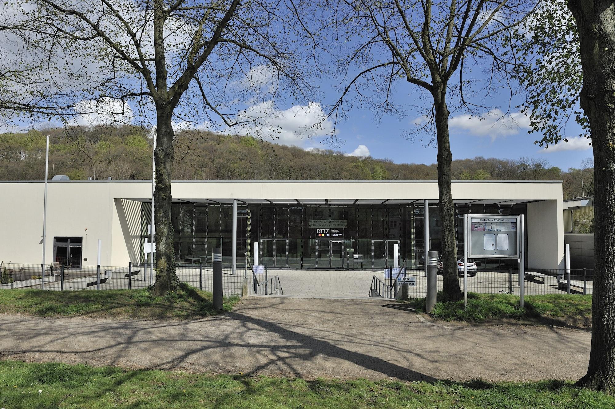 Vista Exterior Sporthotel Borussia Düsseldorf