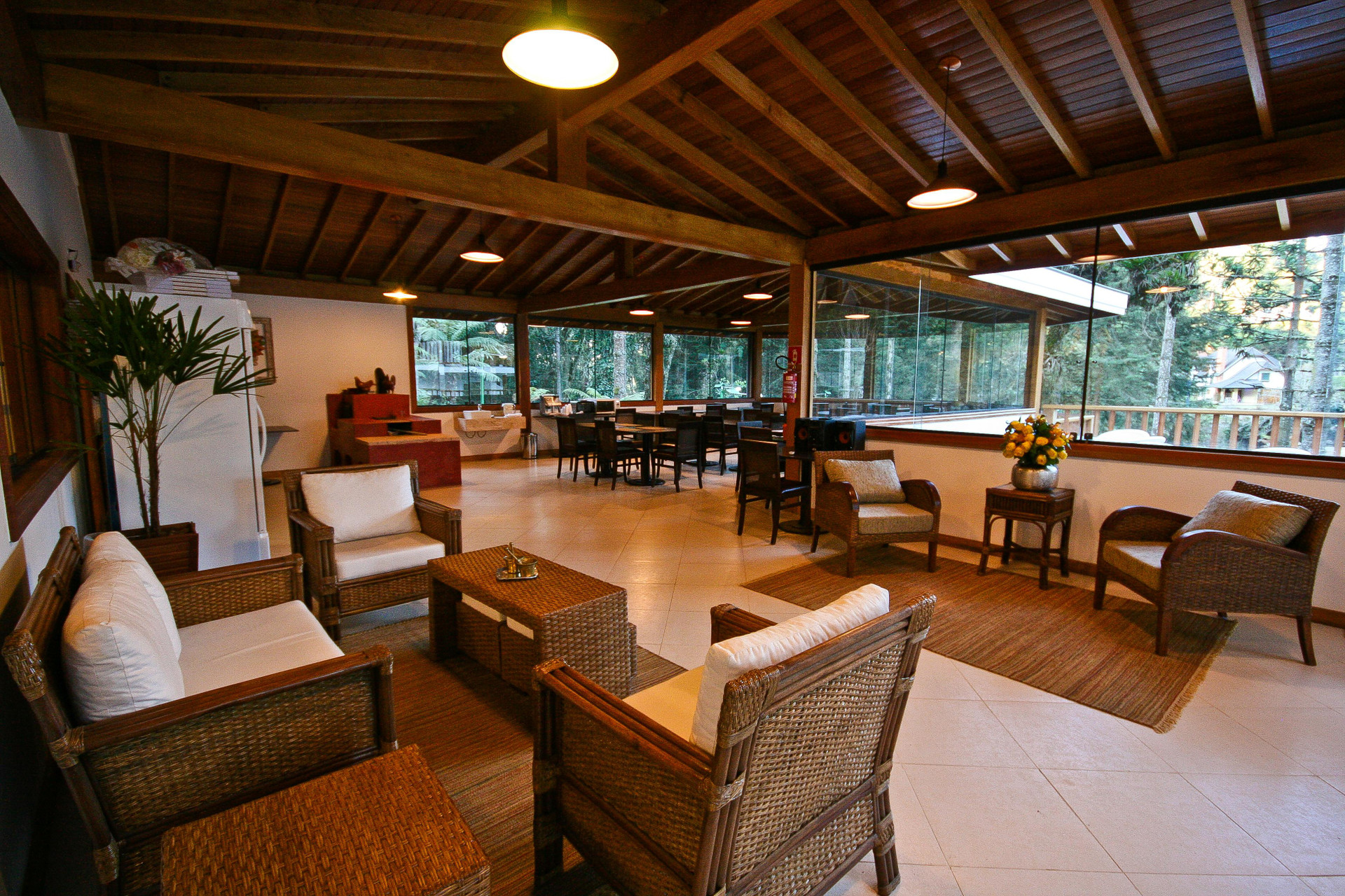 Vista Lobby Campos dos Holandeses Pousada