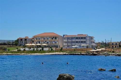 Vista Exterior Artina Hotel